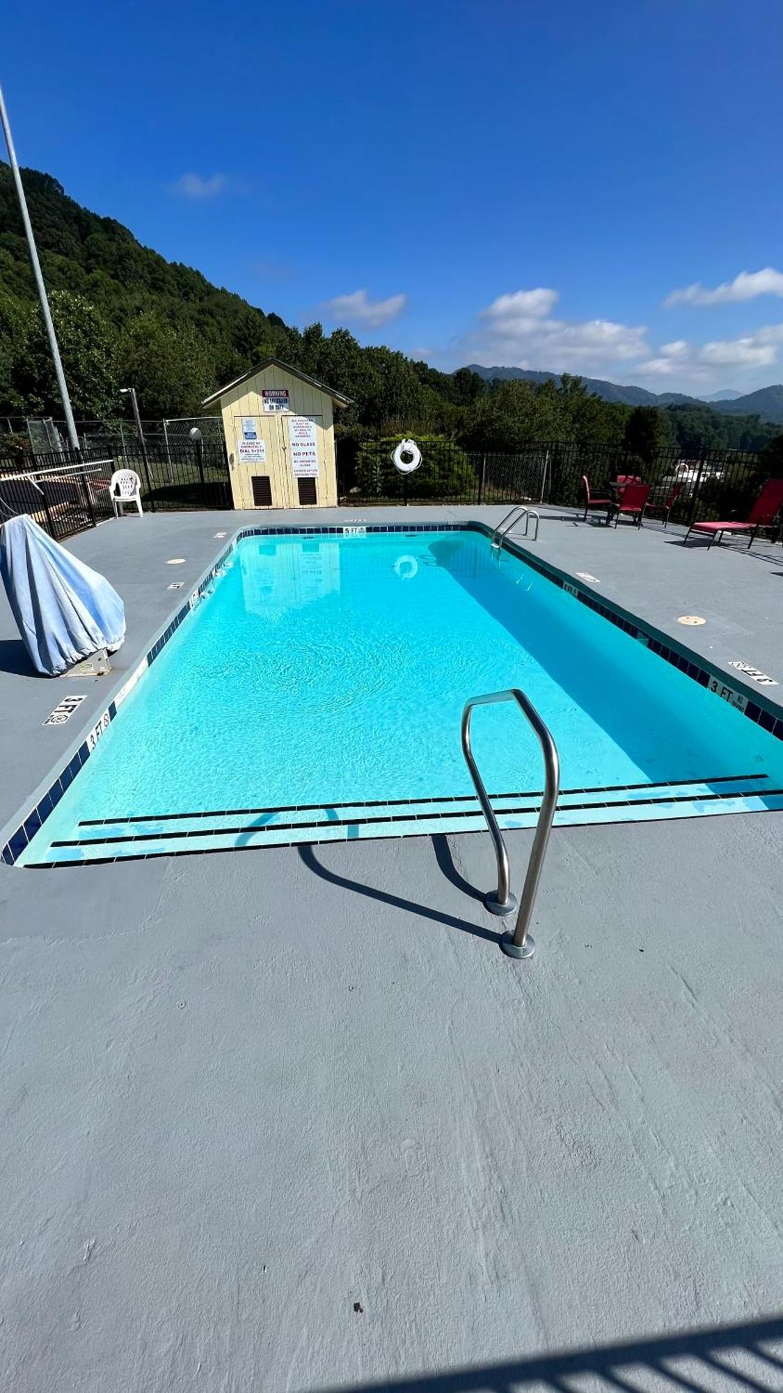 Econo Lodge - Waynesville Exteriör bild